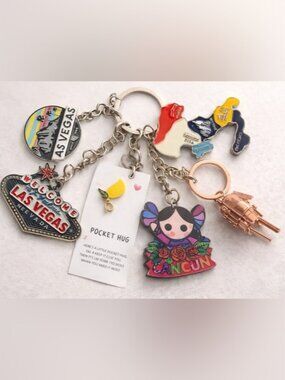 Souvenir Keychain Bundle (6 Pieces) – Las Vegas, Cancun, Italy, ETC